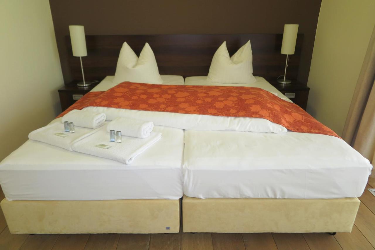 Garden Hotel Mezna Hřensko Екстериор снимка